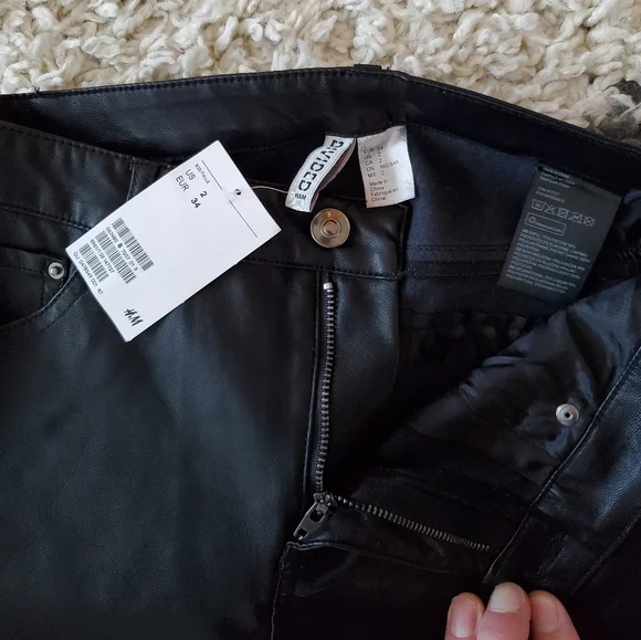 COPY - H&M NWT faux leather skinny jeans size 2 - Picture 3 of 8